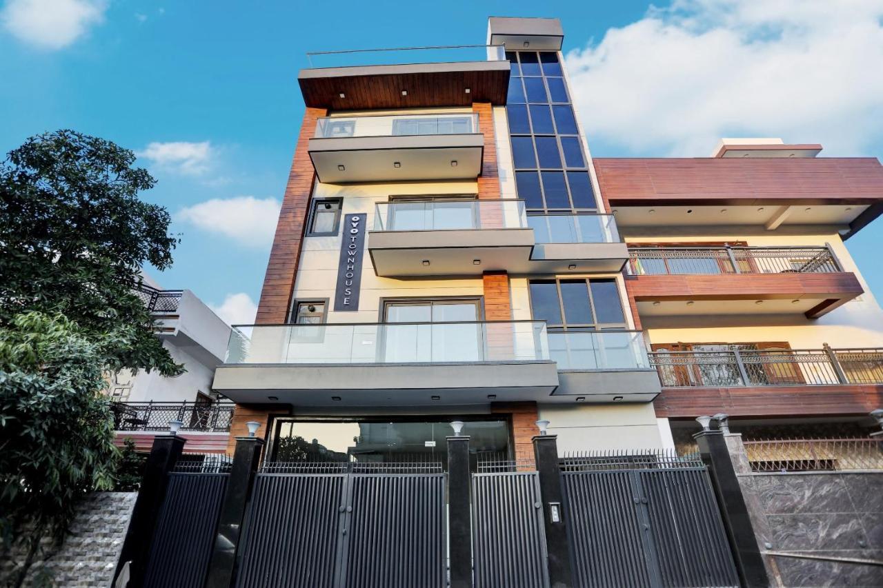 Готель Townhouse Xanthe Нойда Екстер'єр фото