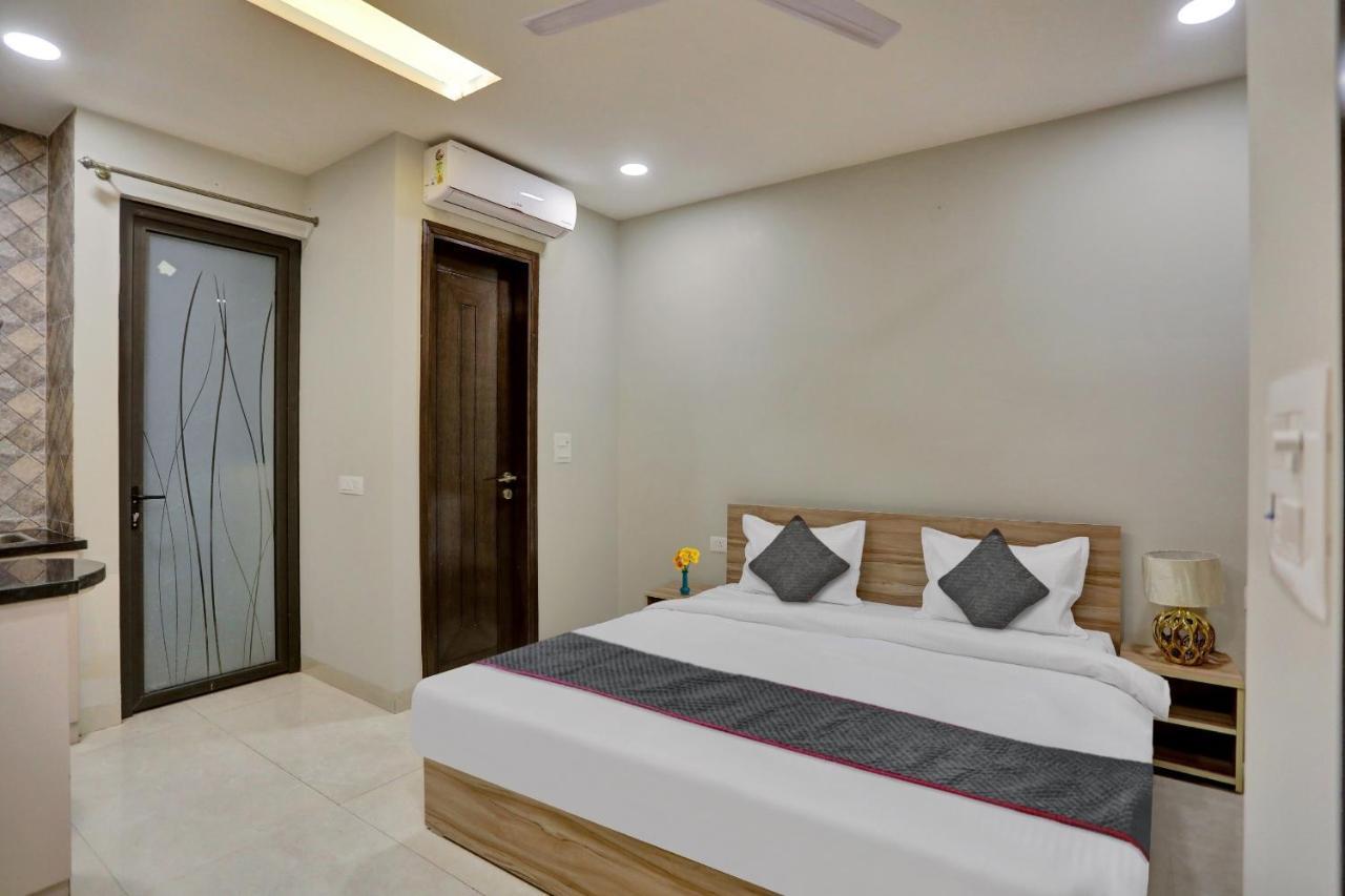 Готель Townhouse Xanthe Нойда Екстер'єр фото