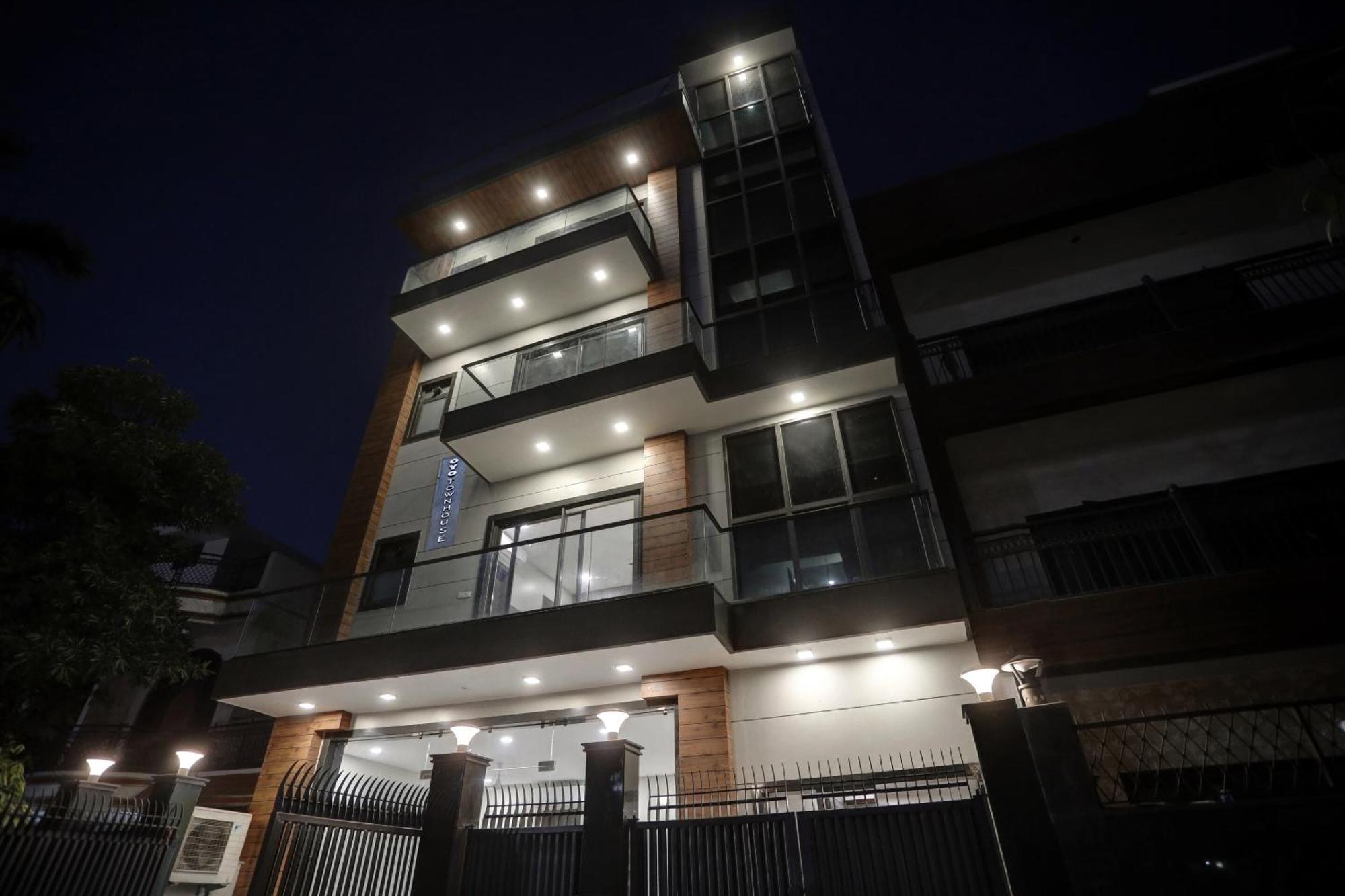 Готель Townhouse Xanthe Нойда Екстер'єр фото