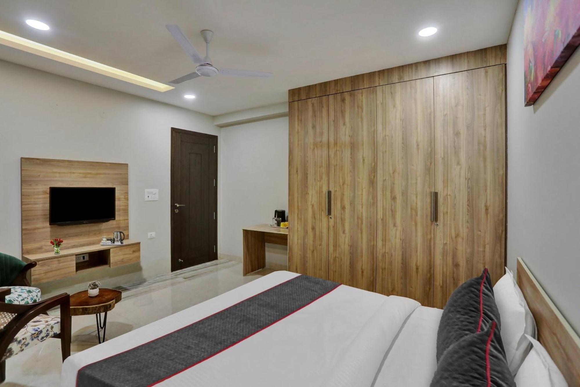 Готель Townhouse Xanthe Нойда Екстер'єр фото
